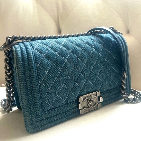 CHANEL Blue Denim Boy Flap Bag Meduim size - Picture 2 of 10
